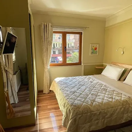 La Voglia Boutique Hotel 4*