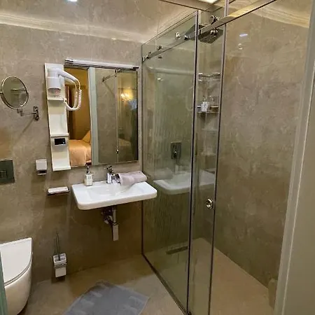 La Voglia Boutique فندق تيرانا