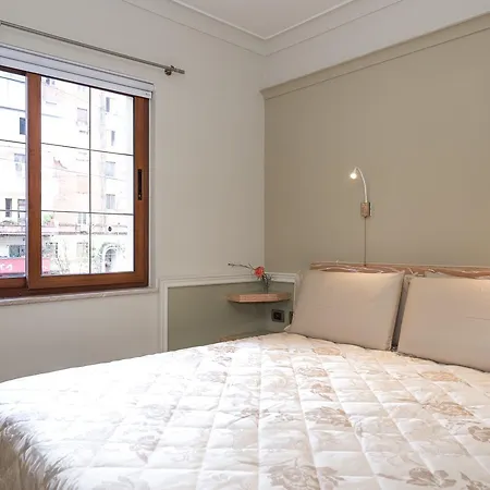 La Voglia Boutique Тирана