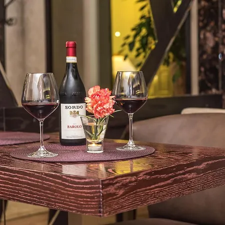 La Voglia Boutique تيرانا